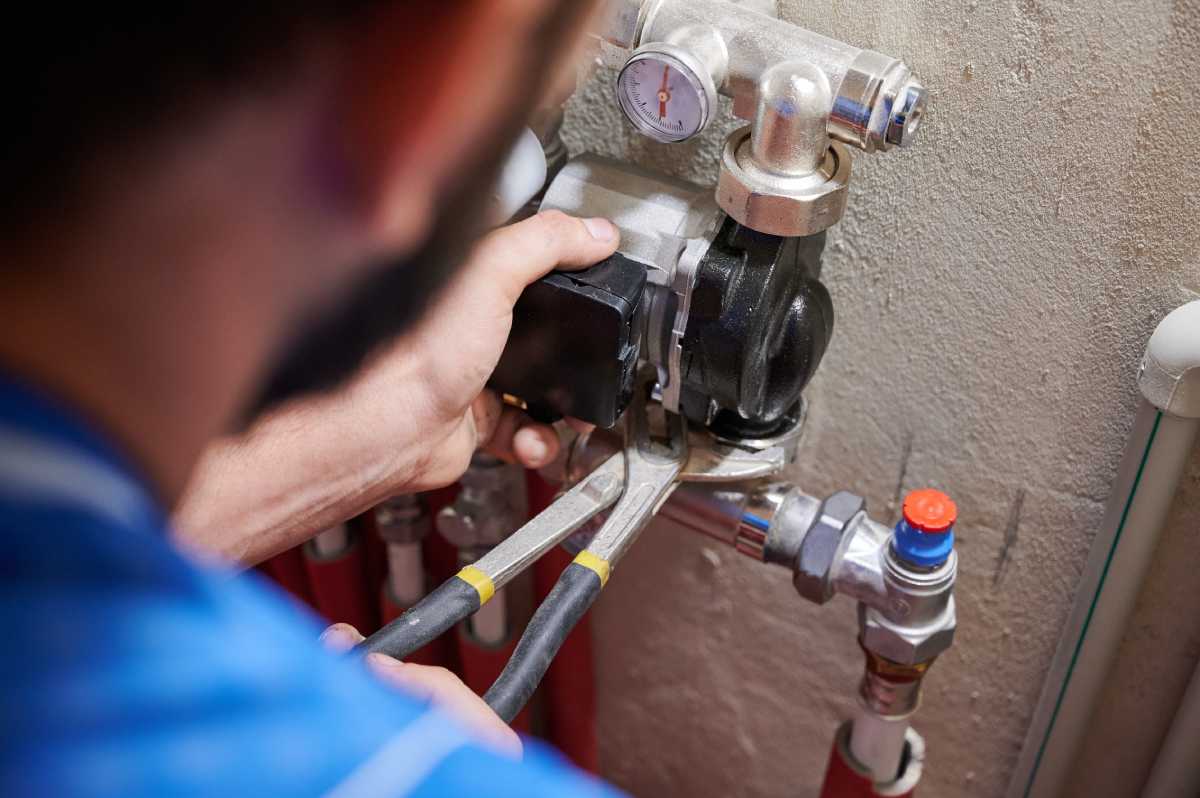 Comment choisir un plombier pour l’installation d’un chauffe-eau thermodynamique ?